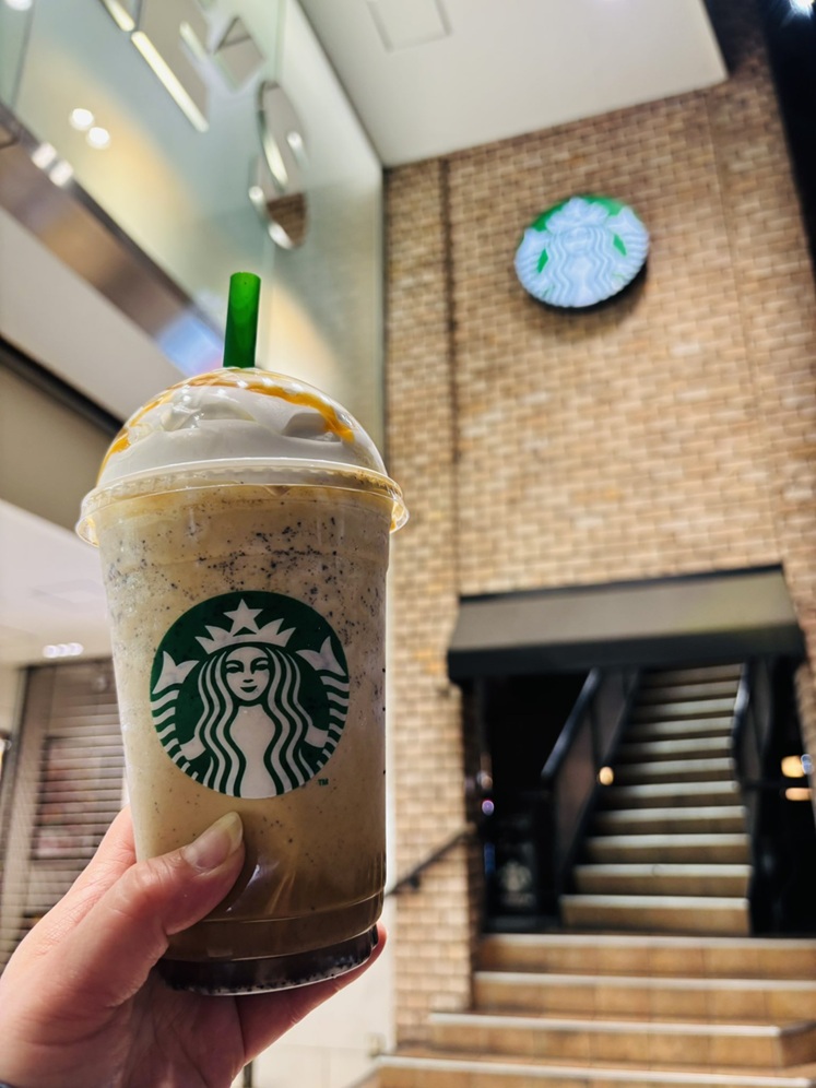 スタバ ベンティ 頼む人, スタバ ベンティ タンブラー, スタバ ベンティ 値段, スタバ ベンティ より 大きい, スタバ ベンティ の 上, スタバ ベンティ アメリカ, スタバサイズ, スタバ グランデ 量