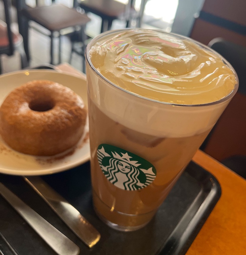 スタバ ベンティ 頼む人, スタバ ベンティ タンブラー, スタバ ベンティ 値段, スタバ ベンティ より 大きい, スタバ ベンティ の 上, スタバ ベンティ アメリカ, スタバサイズ, スタバ グランデ 量