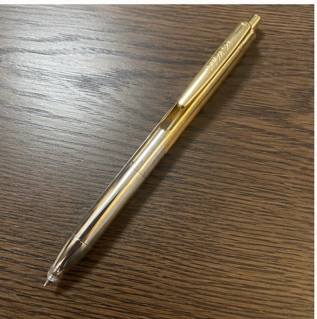 ドンキの文房具売り場はどこにある?